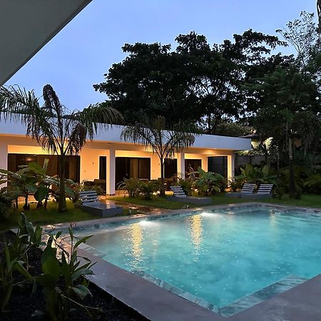 Hotel Good Life Coco Bagian luar foto