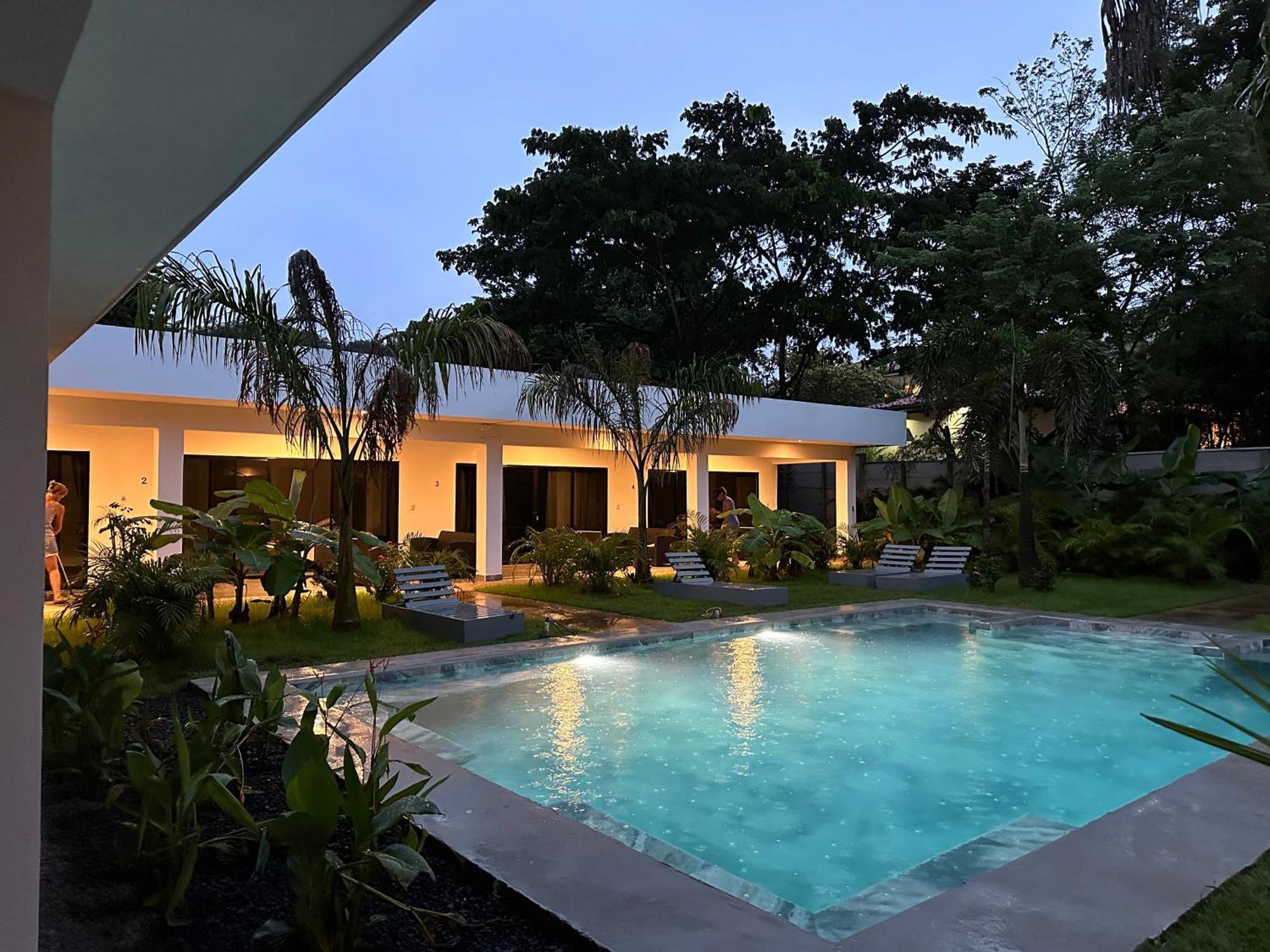 Hotel Good Life Coco Bagian luar foto