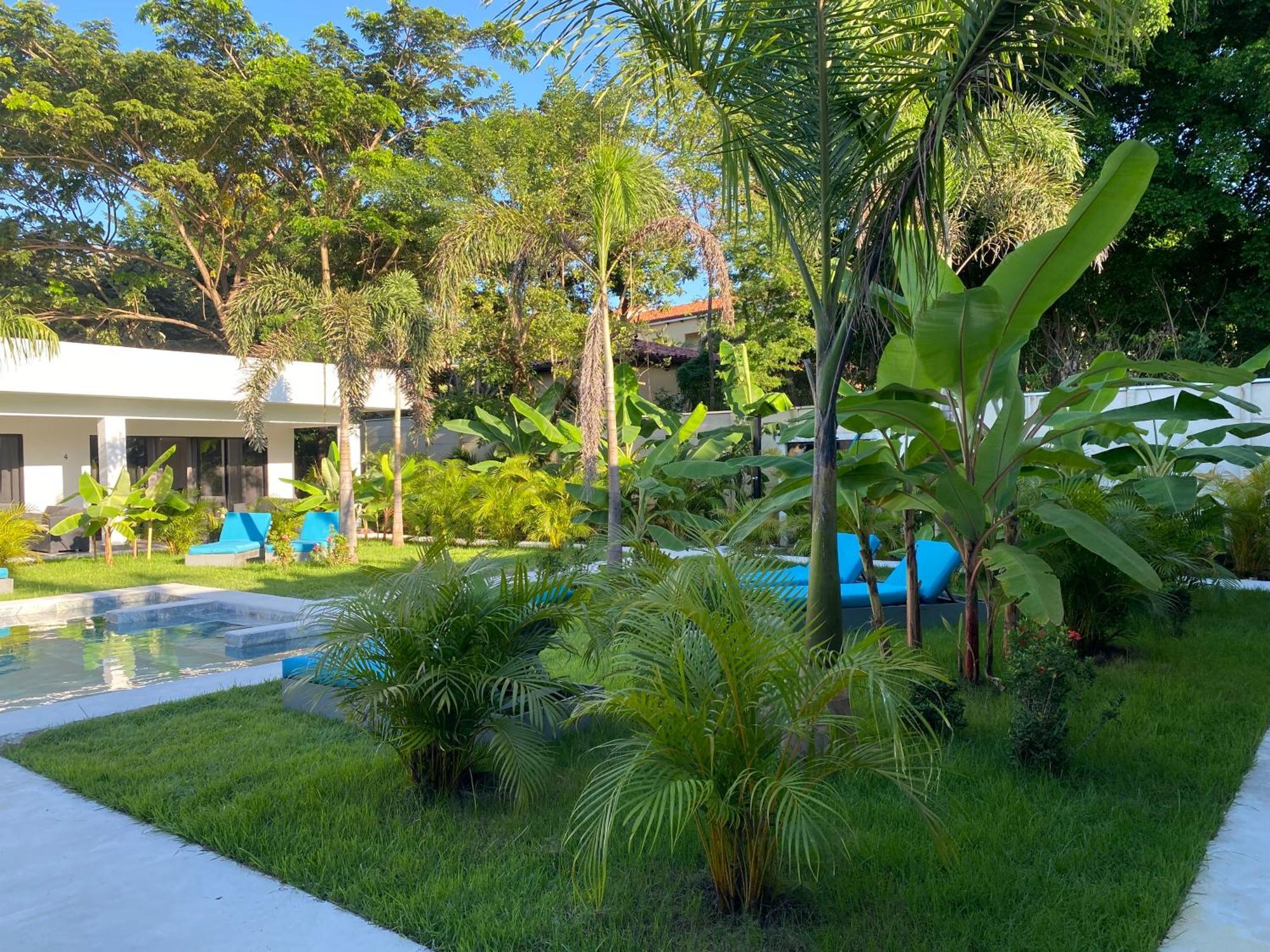 Hotel Good Life Coco Bagian luar foto