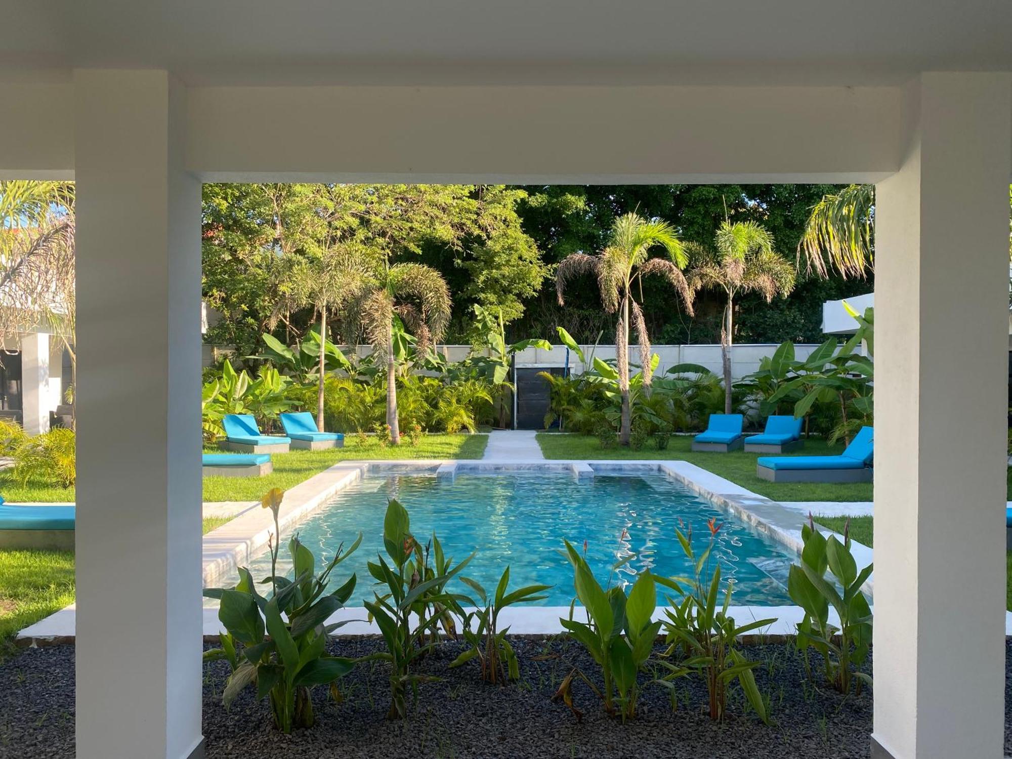 Hotel Good Life Coco Bagian luar foto